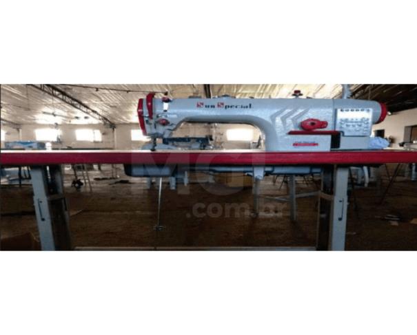 Foto de ITAÚNA/MG - Máquina de costura tipo reta, eletrônica Sun Special 