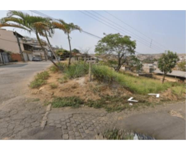 Foto de UBÁ/MG - Lote com 360,00m² esquina com a Rua Sete no Bairro Jardim Inês Groppo