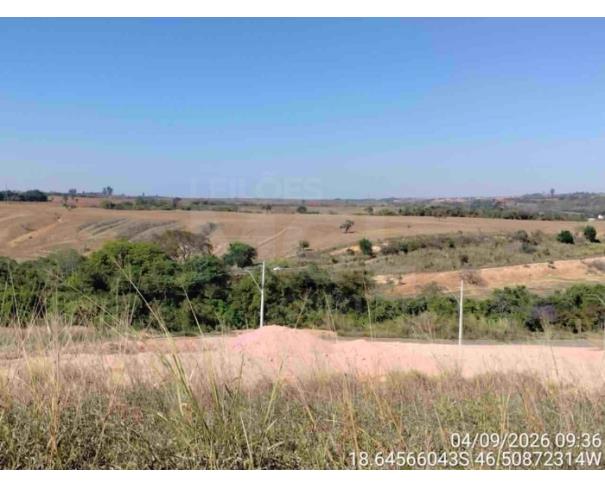 Foto de PATOS DE MINAS/MG - Lote urbano com área de 11.718,36 m², localizado no bairro Planalto