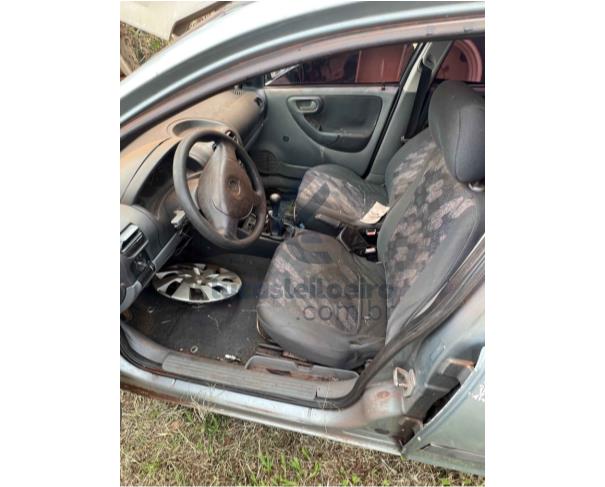 Foto de BANDEIRANTES/PR - GM Corsa Sedan, 2002/2003