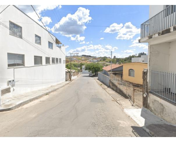 Foto de IGARATINGA/MG - Casa com  2 quartos no centro. 