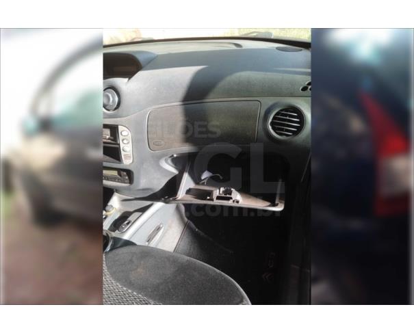 Foto de UBERABA/MG - CITROEN C3 EXCL 14 Flex 