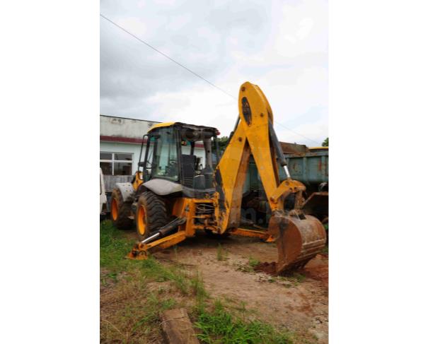 Foto de BELA VISTA DO TOLDO/SC - Retroescavadeira JCB, modelo 4CX 4x4