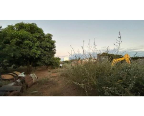 Foto de JANAÚBA/MG — Terreno com 910,88m² no Bairro Planalto