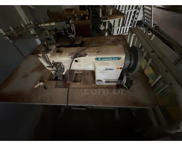 Foto de  SALES/SP - MÁQUINA DE COSTURA