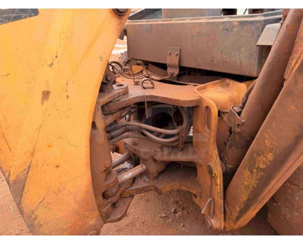 Foto de TIROS/MG - Retroescavadeira JCB, modelo 3C