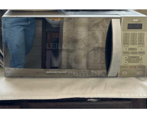 Foto de BETIM/MG - Microondas BRASTEMP Gratine inox