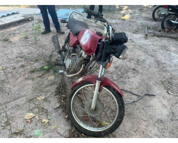 Foto de ARAGUAPAZ/GO - Motocicleta HONDA CG 125 - PARA RETIRADA DE PEÇAS - MOTOR INSERVÍVEL