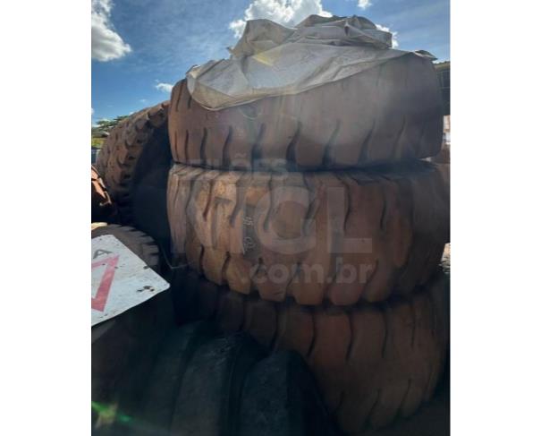 Foto de CONTAGEM /MG 5 PNEUS: 3 BRIDGESTONE E 2  MICHELIN USADOS ORGINAIS NO ESTADO EM QUE SE ENCONTRAM.-- PA13007