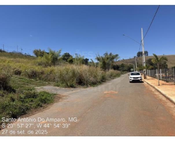 Foto de SANTO ANTÔNIO DO AMPARO/MG — Lote com área de 281m² no Residencial Ouro Branco