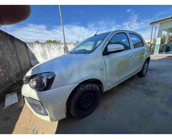 Foto de TEIXEIRÓPOLIS/GO -  Toyota Etios HB X VSC M, 2019/2020, FLEX, BRANCA 