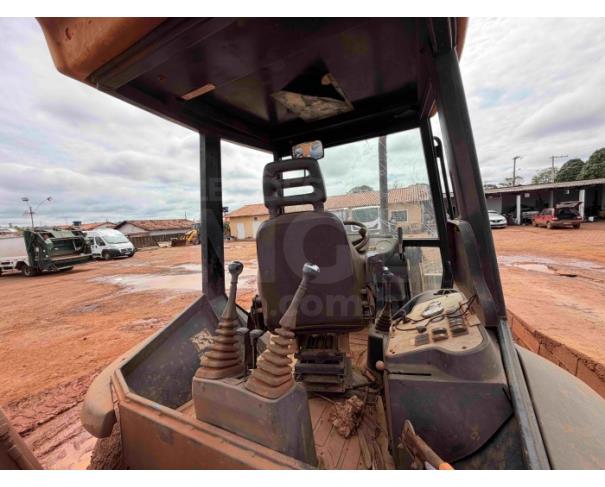 Foto de TIROS/MG - Retroescavadeira JCB, modelo 3C