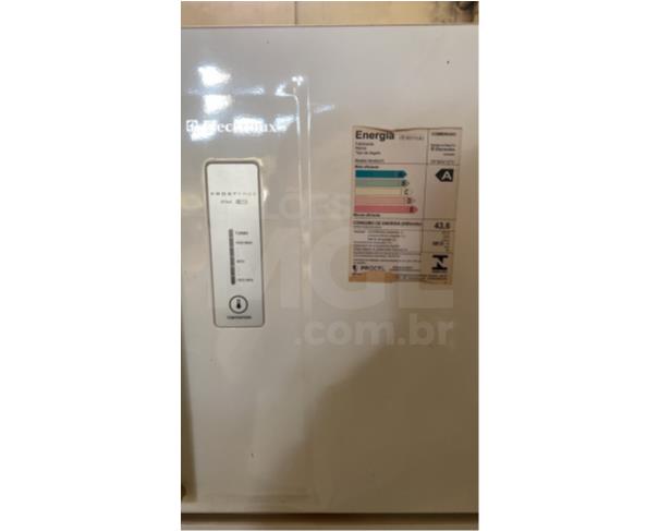 Foto de DUMONT/SP - Eletrodomésticos – Ventiladores, geladeiras, ar condicionado, bebedouro de galão, micro-ondas, tanque de lavar roupa de plástico, máquina de lavar, bebedouro industrial e etc