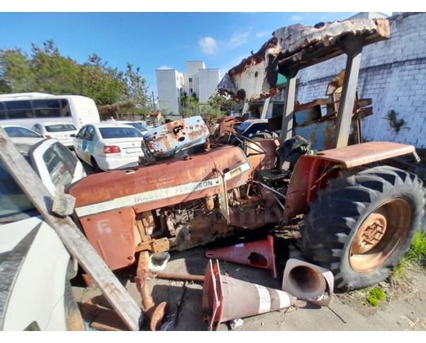 Foto de RIO DAS OSTRAS/RJ - TRATOR MOTOR PERKINS DE 4 CILINDROS, C/65CV