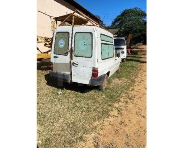 Foto de PORCIÚNCULA/RJ -Van Fiat Fiorino IE 2006/2006