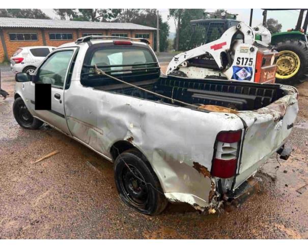 Foto de PONTE SERRADA/SC - Carga Caminhonete Ford/ Courier L 1.6 Flex, 2007/2008, FLEX 