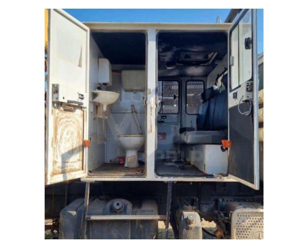 Foto de CARANDAÍ/MG - Caminhão MERCEDES-BENZ Atron 1319 - 2016/2016 - Com guindaste, cabine suplementar e carroceria