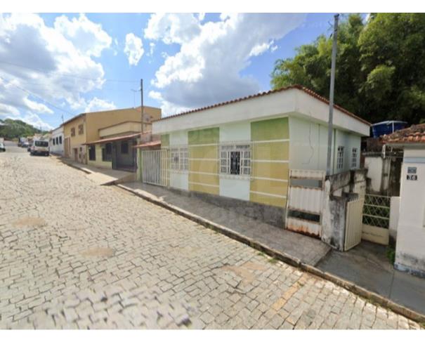 Foto de PERDÕES/MG — Casa com 3 quartos e seu lote no bairro Vista Alegre