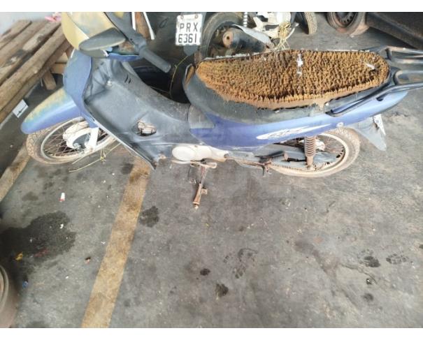 Foto de APARECIDA DE GOIÂNIA/GO - Motocicleta HONDA C100 Biz - PARA RETIRADA DE PEÇAS