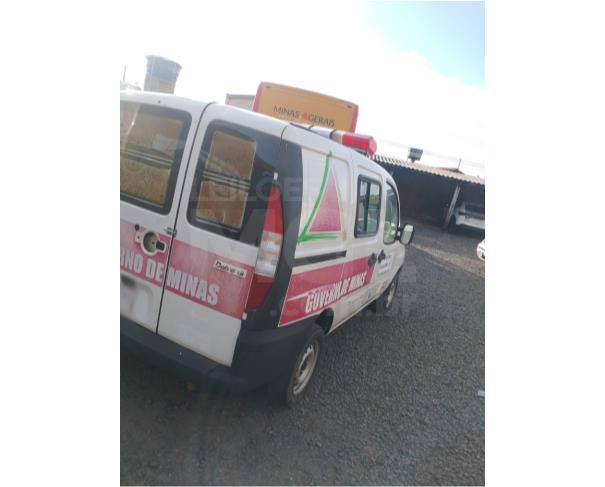 Foto de DOURADOQUARA/MG - CARRO - Fiat Doblo Rontan Ambulância, 2009/ 2009