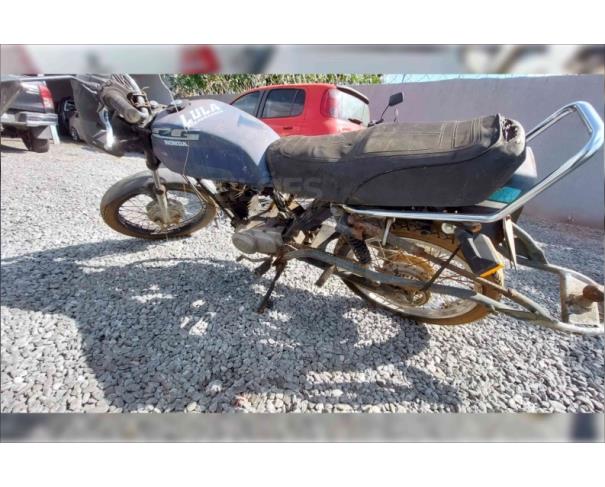 Foto de APARECIDA DE GOIÂNIA/GO - Motocicleta HONDA CG 125 - PARA RETIRADA DE PEÇAS - MOTOR INSERVÍVEL
