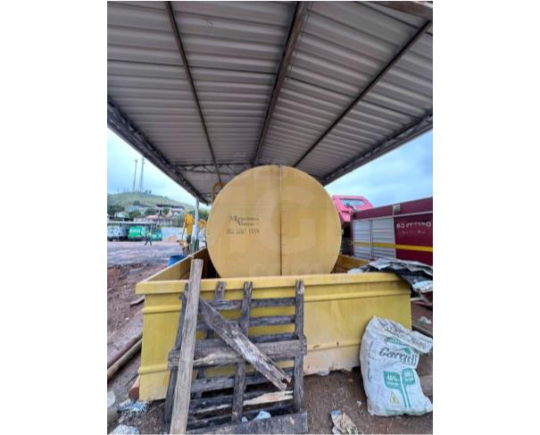 Foto de SANTA BARBARA DO MONTE VERDE/MG - KIT TANQUE AÉREO HORIZONTAL PARA COMBUSTÍVEIS COM 3 (TRÊS) COMPARTIMENTOS E DIQUE DE CONTENÇÃO/ FABRICANTE: METALÚRGICA VERONA.