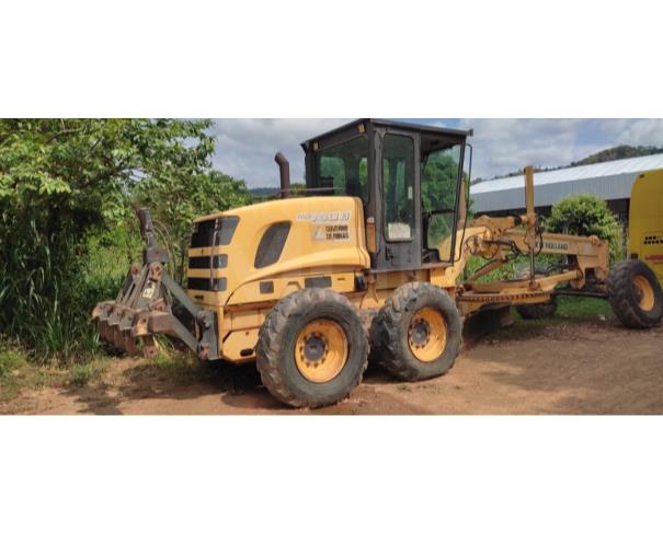 Itambacuri- Motoniveladora – Motor 140 HP marca New Holland, RG
