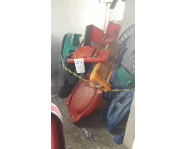 Foto de CARAPICUÍBA/SP-Brinquedos diversos. 