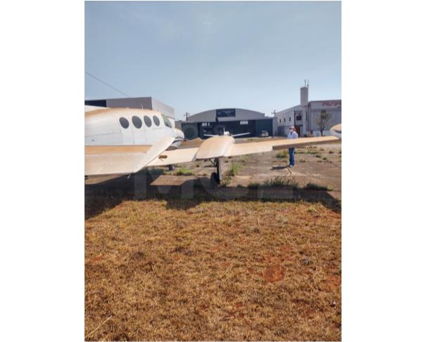 Foto de GOIÂNIA/GO - CESSNA 402B N401NA - 1970/1970 - ALIENAÇÃO ANTECIPADA