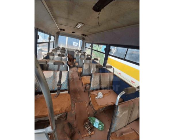 Foto de SANTA CRUZ DO RIO PARDO/SP - Micro Ônibus Marcopolo Volare Lotação, 2002/2002