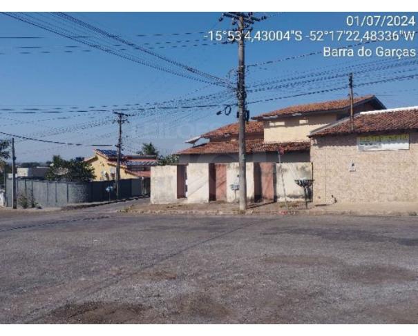 Foto de BARRA DO GARÇAS/MT — Casa com 3 quartos no bairro Jardim Ouro Fino
