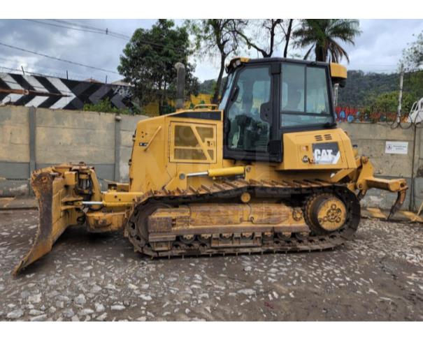 Foto de TRATOR DE ESTEIRAS CATERPILLAR  D6K ANO 2011  HORÍMETRO 7.560