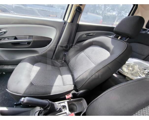 Foto de ITAÚNA/MG- FIAT LINEA LX 1.9 2010/2010-  PA12910