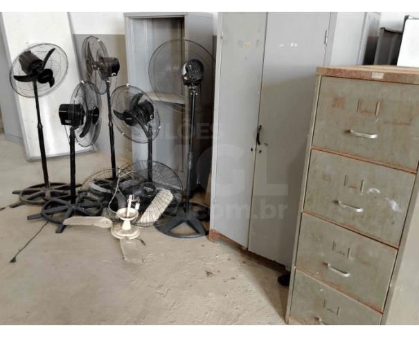 Foto de SÃO GERALDO DO BAIXIO/MG - Lote de armários e ventiladores