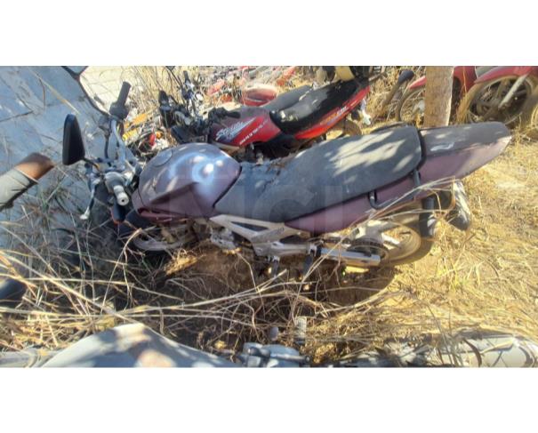 Foto de ABADIA/GO - SUCATA - HONDA CBX 250 TWISTER - 2004/2004