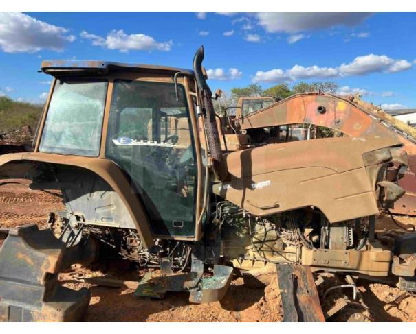 Foto de PICOS/PI - TRATOR NEW HOLLAND TM 150E 4W, ANO 2005