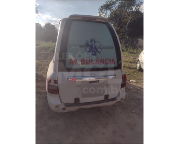 Foto de ESMERALDAS/MG - CAMINHONETE - VW Saveiro Pickupecia CS Ambulância, 2016/2016