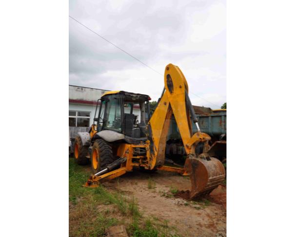 Foto de BELA VISTA DO TOLDO/SC - Retroescavadeira JCB, modelo 4CX 4x4