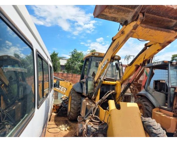 Foto de SERRA AZUL DE MINAS/MG- Retroescavadeira JCB, Modelo 3C, ano 2013.