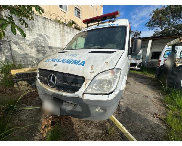 Foto de RIO DAS OSTRAS/RJ - ESPECIAL CAMINHÃO AMBULÂNCIA I.M