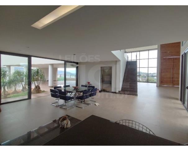 Foto de NOVA LIMA/MG – Casa com a área de 928,29m², situada em Alphaville Lagoa dos Ingleses Fase II