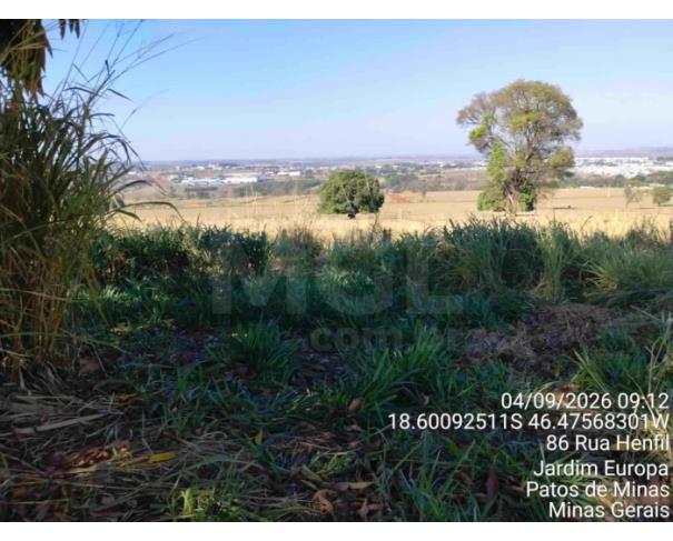 Foto de PATOS DE MINAS/MG - Lote urbano com área de 9.757,28 m², localizado no bairro Morada da Serra
