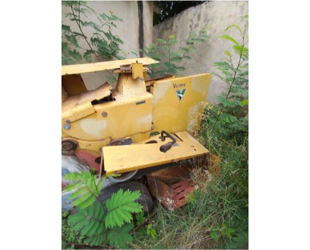 Foto de SANTA CRUZ DO RIO PARDO/SP - Triturador de Galhos; marca Vermeer, modelo BC 1000 XL