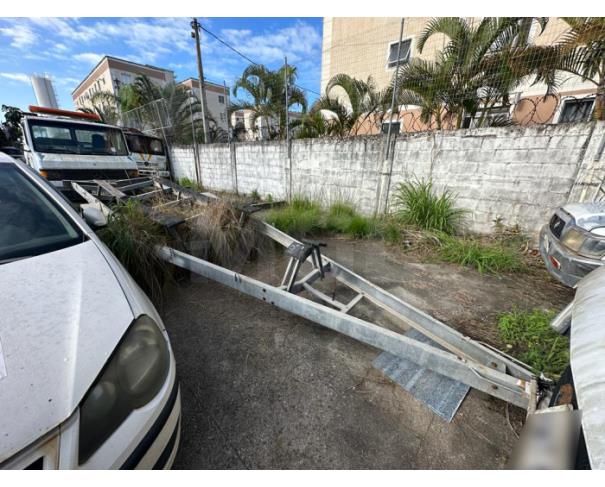 Foto de RIO DAS OSTRAS/RJ - CARGA R/SANTIAGO STG003, CARRETA RODOVIARIA P/ TRANSP. BARCO