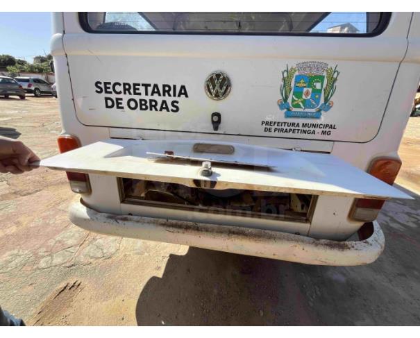 Foto de PIRAPETINGA/MG - Misto Camioneta VW/ Kombi, 2012/2013, FLEX 