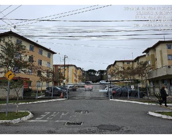 Foto de SÃO JOSÉ DOS PINHAIS/PR — Apartamento com 1 vaga na garagem no bairro Santo Antônio
