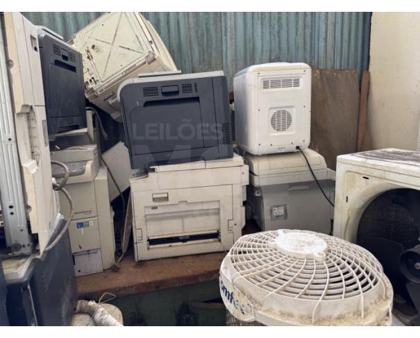Foto de CAMPO DOS GOYTACAZES/RJ-Eletrônicos, informática (CPUS, monitores, estabilizadores, teclados, impressoras, ares condicionados, televisores, impressoras).