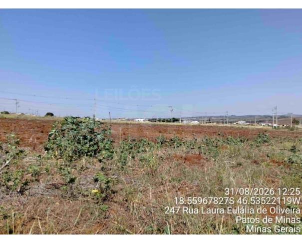 Foto de PATOS DE MINAS/MG - Lote urbano com área de 6.004,77 m², localizado na Rua José Olímpio Ferreira, bairro Residencial Sorriso 