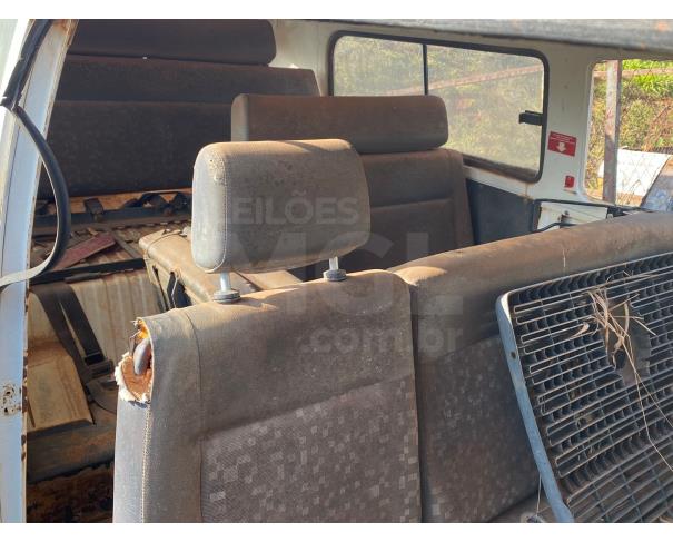 Foto de TRÊS PONTAS/MG - Microônibus VW/Kombi Escolar 2009/2010 - P74344