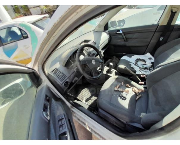 Foto de RIO DAS OSTRAS/RJ - VW POLO SEDAN 1.6
